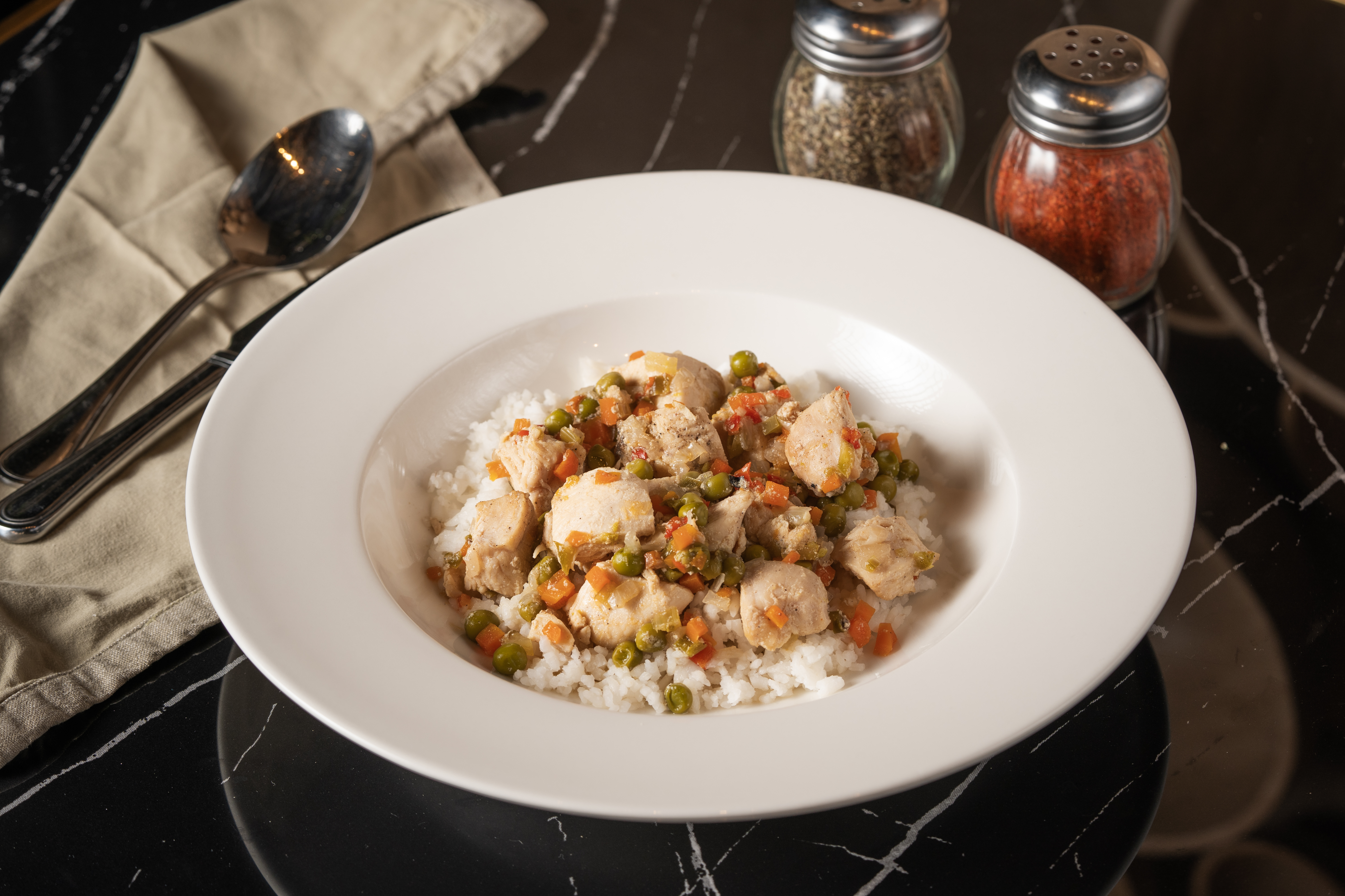pollo arvejado 250gr